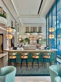 雲端之上的嶺南詩意