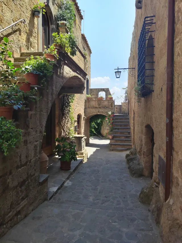 ไม่เข้ากลุ่มทัวร์! โปรดดูทริป 13 วันที่คุ้มค่านี้!