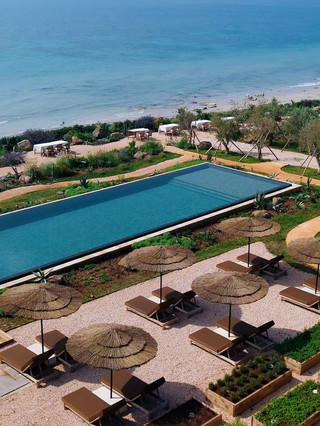 Fang Island | Giant Whale Resort, I found the ultimate summer kid-friendly getaway!