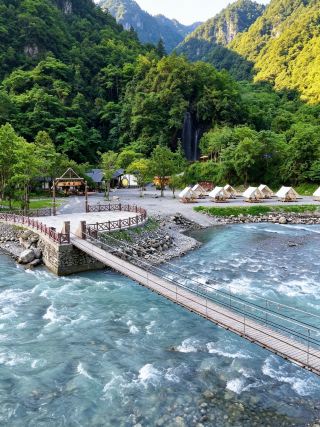 闖入川西峽谷秘境！東拉山大峽谷清涼避世漫遊  ---   這座被嚴重低估的川西峽谷藏不住了 藏
