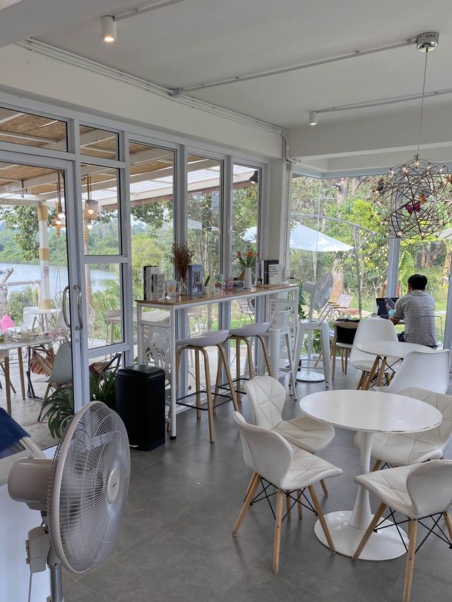 Rimtara Café คาเฟ่สวยริมแม่น้ำมูล ท่าตูม ☕️🍵