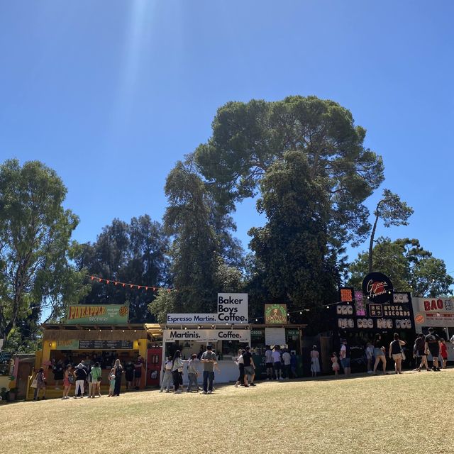 Fringe Festival 🎪🎡🤹