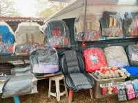 ตลาดนัดเก่าแก่ : ตลาดนัดวันอาทิตย์