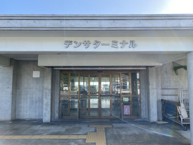 沖縄・西表島。西表島の北側の港です『上原港デンサターミナル』