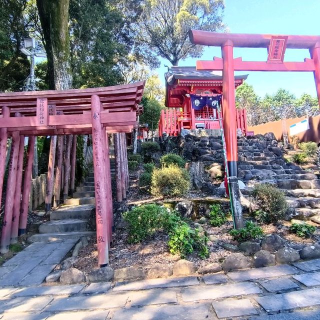 ศาลเจ้ายูโทคุอินาริ yutoku inari shrine