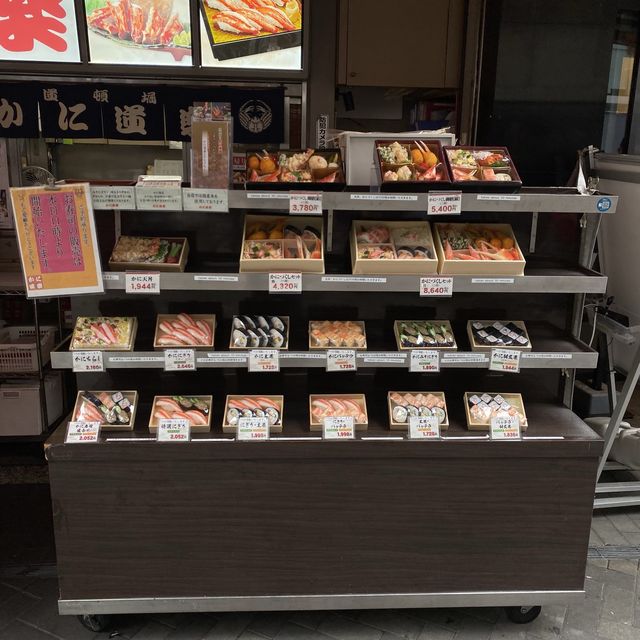 大阪観光！かに道楽道頓堀本店のかに看板は本当に大きくフォトスポットになってた