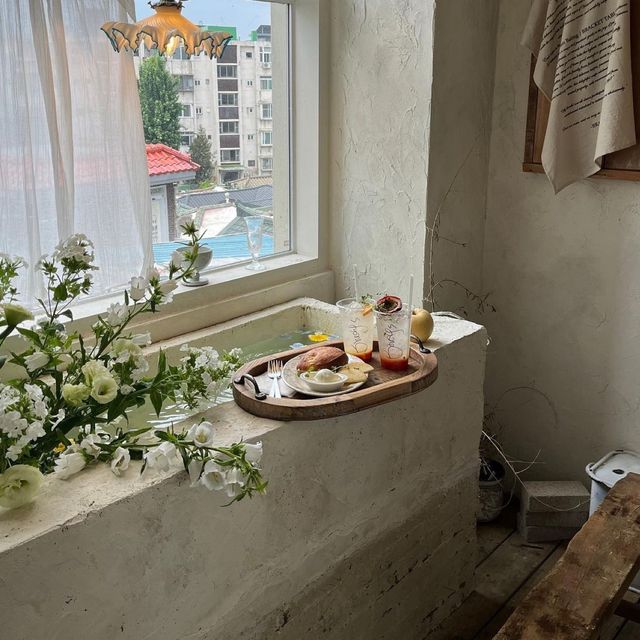 首爾仙氣的咖啡店，超級適合和閨蜜去！