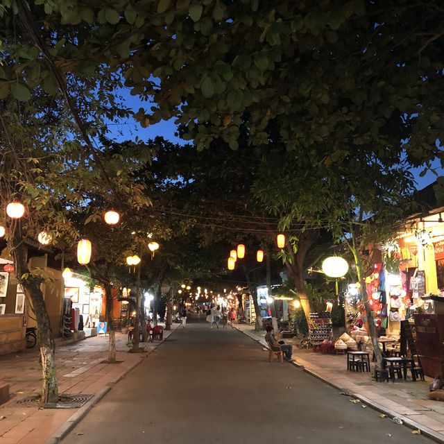 越南 | 峴港 | 世界遺產「會安古鎮」& 「佛手金橋」巴拿山主題樂園