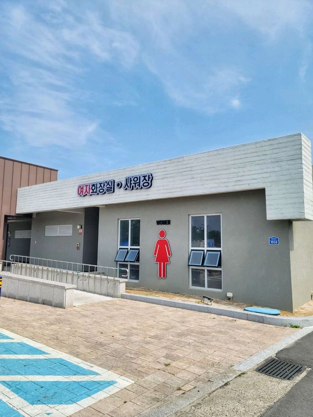 오토캠핑장과 물놀이장이 있는 경주 해수욕장🏖