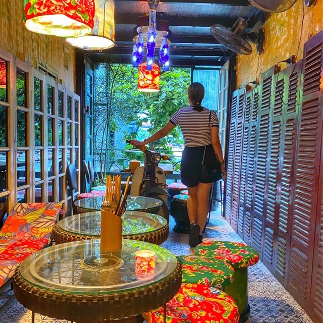 Amazing ‘Hidden’ Cafe in Hanoi