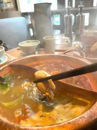 香港特色火鍋店～必食紅糖糍粑