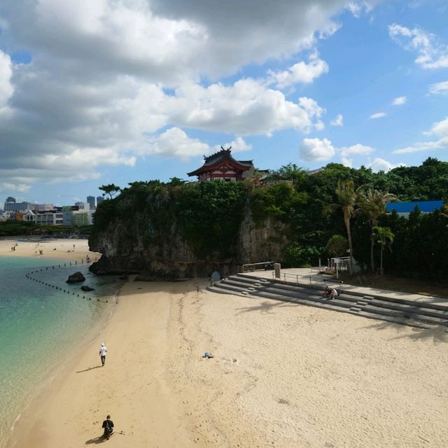 都市型ビーチは市民のオアシス　～　波の上ビーチ