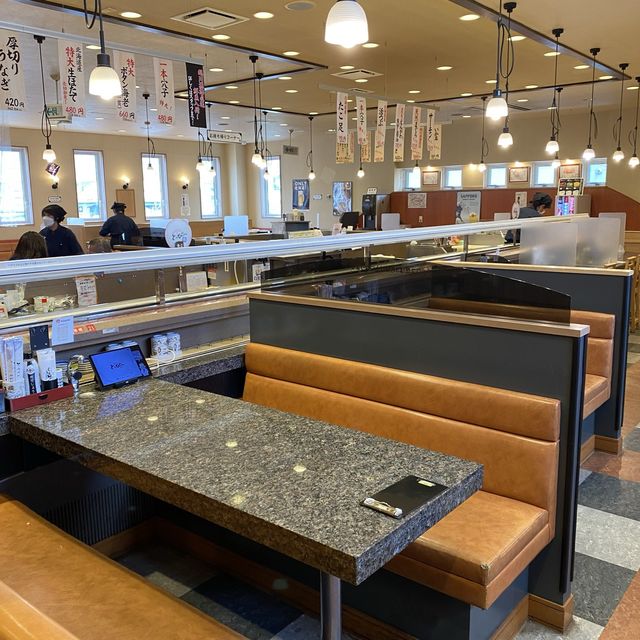 北海道「回転寿司とっぴ～小樽運河通り店」でランチ