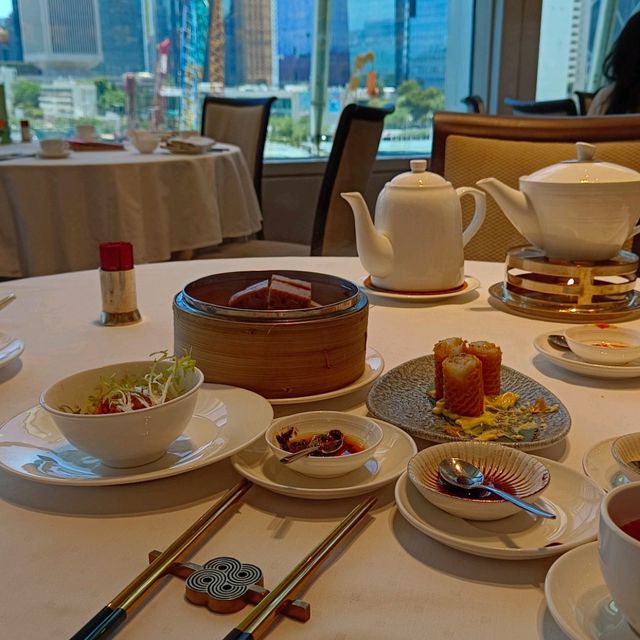 茗茶！嘆點心！ifc 國金軒 ！