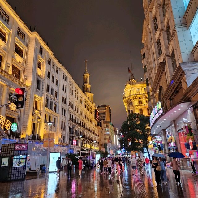 南京路步行街的日與夜