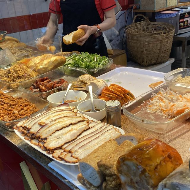 달랏 야시장 근처 리엔호아 베이커리 / 반미 맛집  🥖 