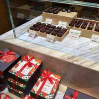 【ベトナム🇻🇳】ベトナム発祥の高級チョコレートカフェ🍫