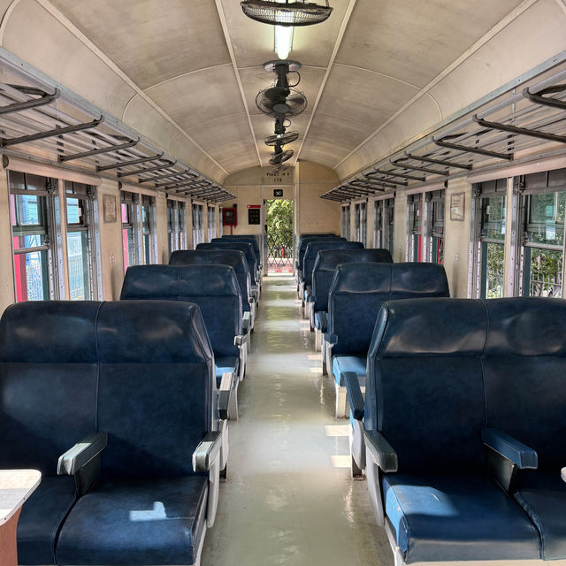 一座風格獨特的傳統建築火車站！