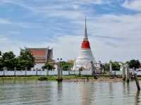 Iconic Attraction for Thai Buddhist