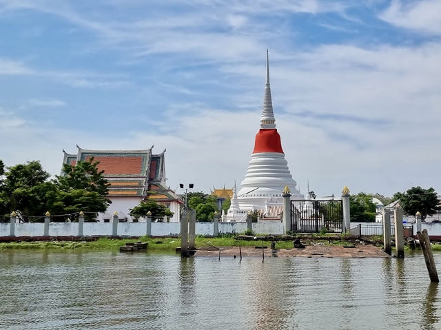Iconic Attraction for Thai Buddhist