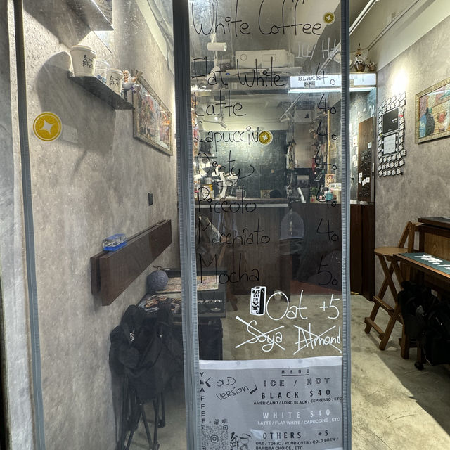 📍灣仔🇭🇰A2出口 ONE PIECE小天堂💗咖啡好喝🔋默默充電