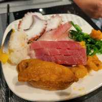 食物多元化的酒店自助午餐