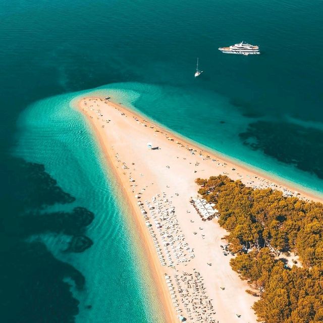 Zlatni Beach