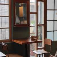 「伯朗咖啡館☕️舒適的寧靜時光」