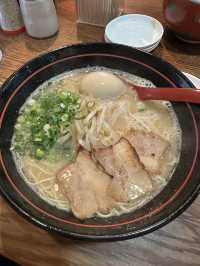 【福岡】あのタモリさんも食べた博多とんこつラーメン！？