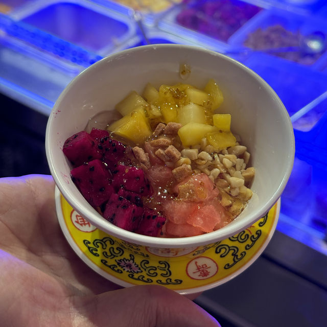 「臺北景點，DIY冰粉及自助海鮮吸引眼球」