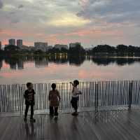 aesthetic cafe by the lake in kl