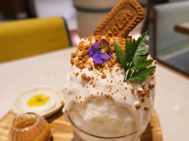 冰火之歌。夢幻刨冰配脆嫩炸雞