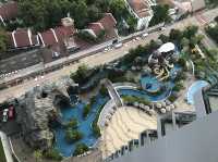 Space Water Park สวนน้ำในธีมสุดล้ำที่โรงแรม Grand Center Point Space Pattaya