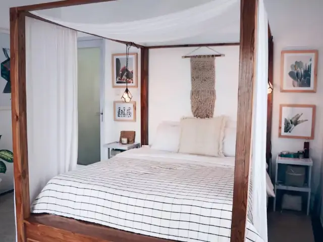Villa La Bamba Room 1 Echo Beach