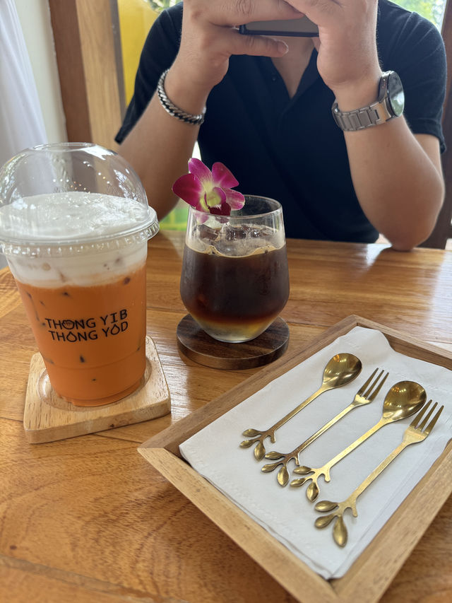 Thongyip Thongyod Cafe 🍭 กระบี่ 