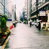 本町ほんまち（せんばにし）雨中邂逅