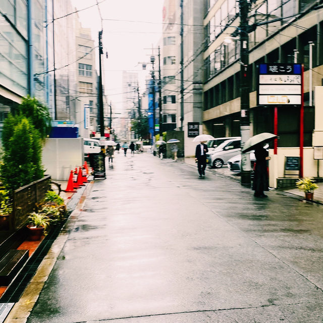 本町ほんまち（せんばにし）雨中邂逅