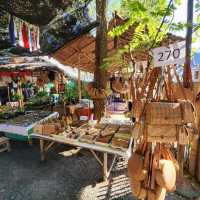 ตลาดฉำฉา : กาดชุมชนโหล่งฮิมคาว สันกำแพง เชียงใหม่