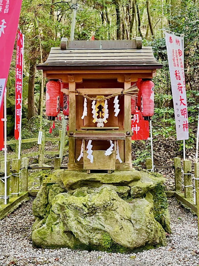 【京都府】パワフルな磐座が目前