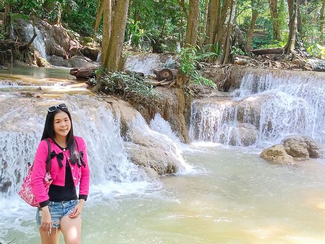 น้ำตกเกริงกระเวีย จ.กาญจนบุรี