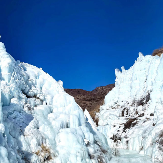 Numa 瀑布：冰瀑的夢幻❄️💧
