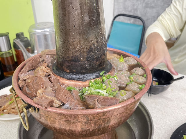 臺中南屯 臺灣清真麵館味道如何？ 清真恩德元餃子館