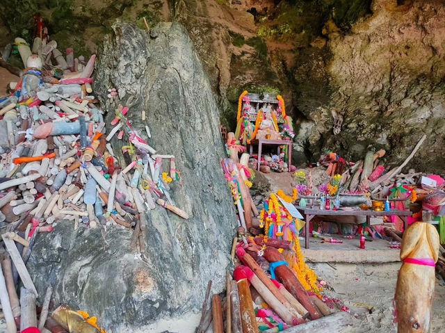 Discovering the Magic of Phra Nang beach