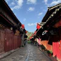 In love with Lijiang Ancient Town♥️