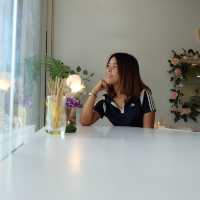 น้ำดอกไม้คาเฟ่ คาเฟ่สุดหวานในสามย่าน อ.แกลง