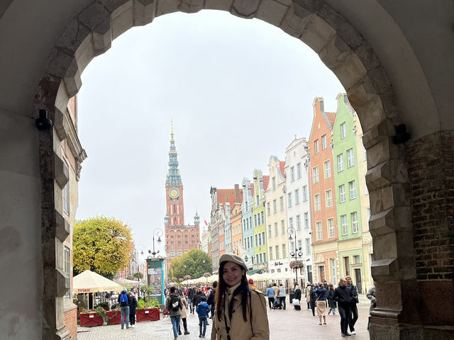 Strolling Through Royal Splendor: Gdańsk's Long Market