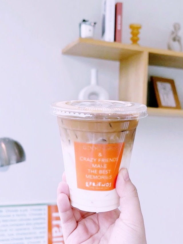 Cafe & Friends Lamphun 
