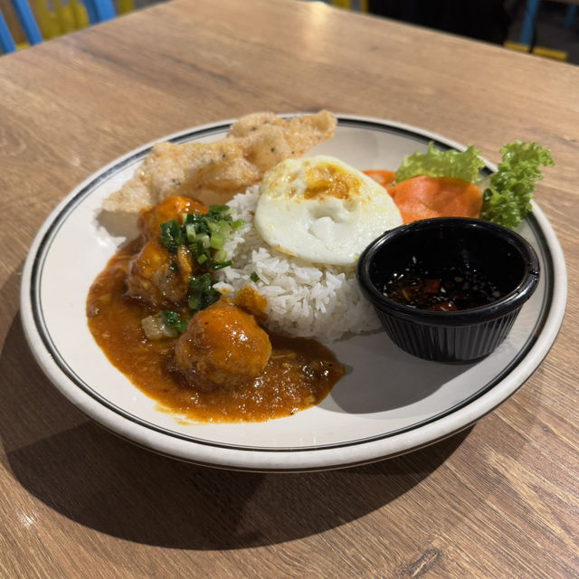 Savoring the Holidays at Pho Vietz: A Culinary Celebration