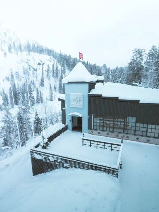 皇家魯卡酒店的舒適住宿