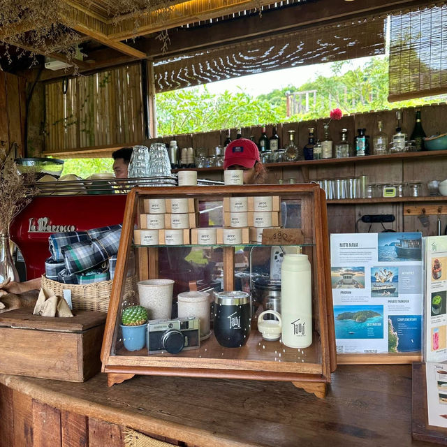 คาเฟ่ท่ามกลางหุบเขา ⛰️